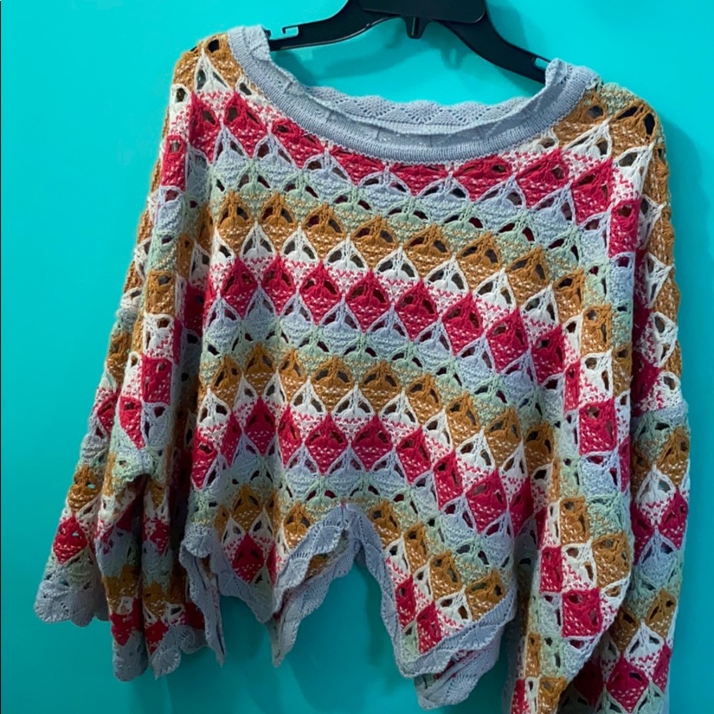 Umgee sweater size small